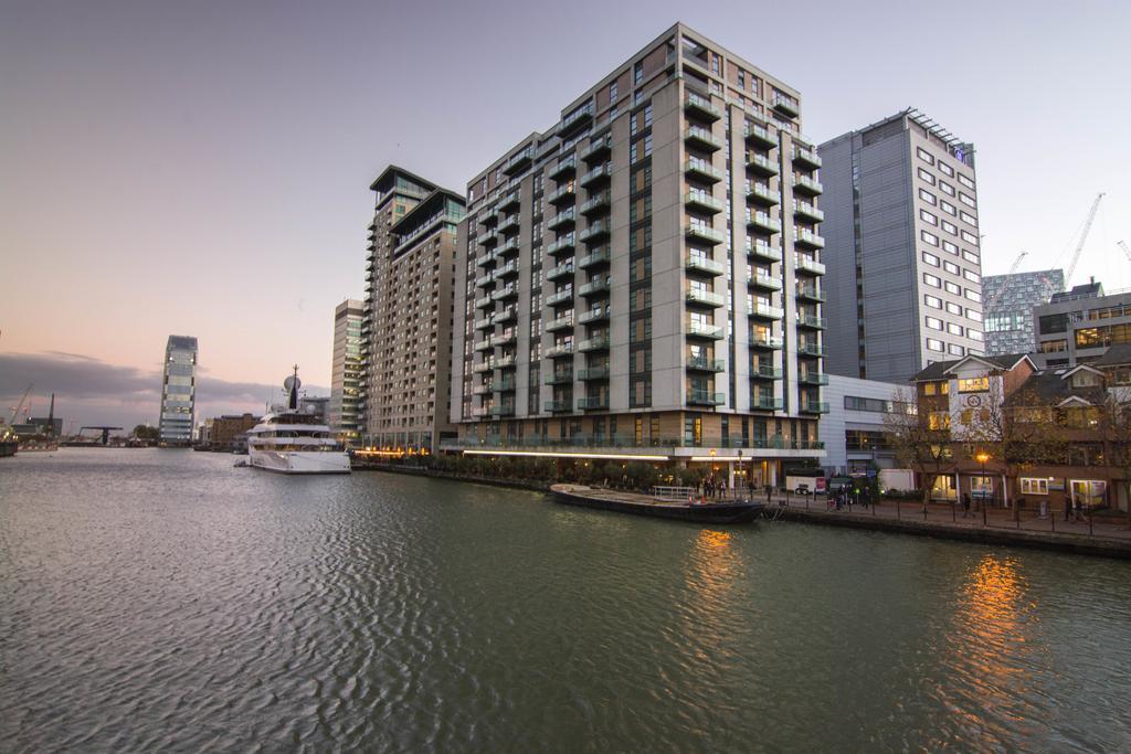 Canary Wharf - Corporate Riverside Apartments 伦敦 外观 照片